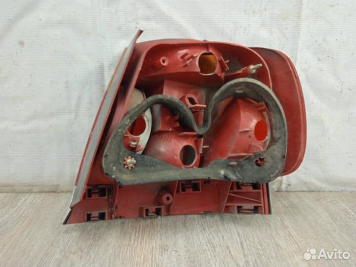 Фонарь задний левый Audi A4 B5 2001