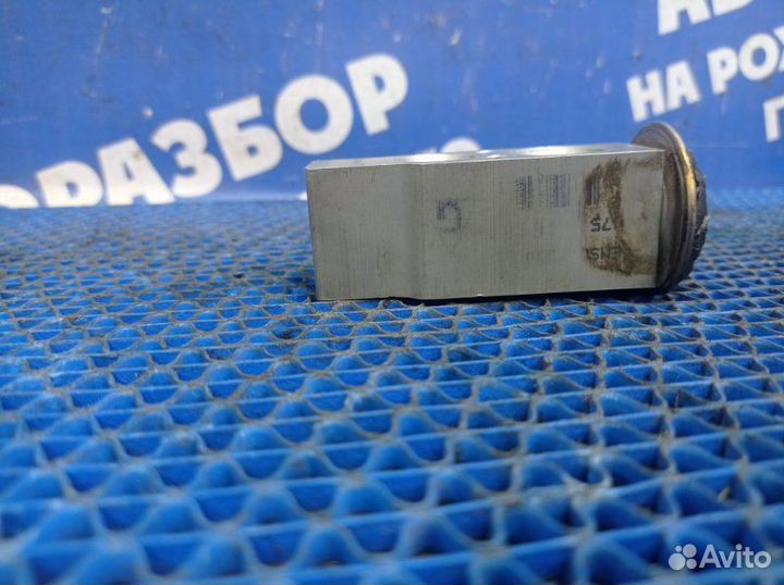 Клапан кондиционера Lexus Rx300 кроссовер 1MZ-FE