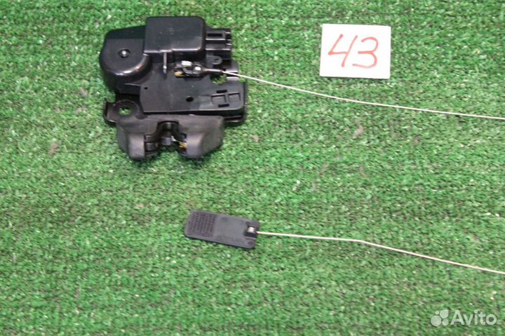 Замок крышки багажника Nissan Teana J32 VQ25DE