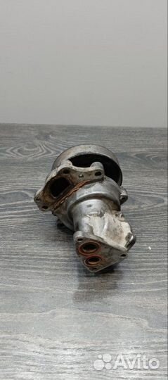 Помпа Nissan Prairie M11 KA24E