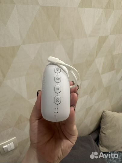 Ночник с белым шумом ummo