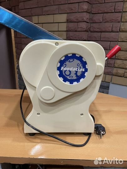 Тестораскаточная машина