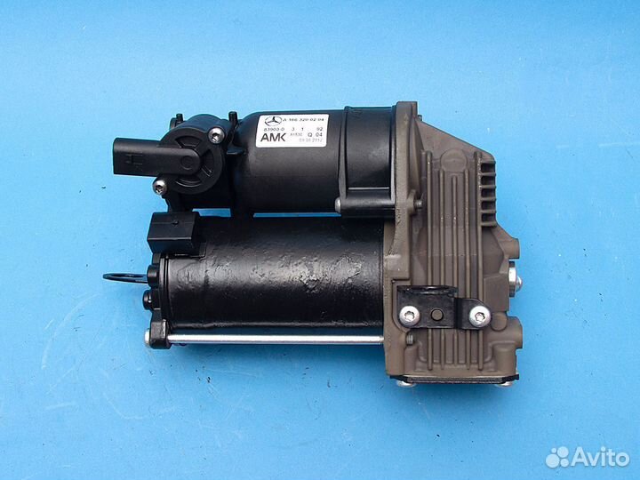 Компрессор пневмоподвески Mercedes ML W166