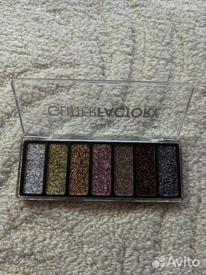 Палетка Lamel Professional Glitter Factory