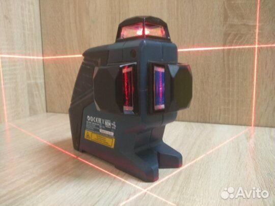 Лазерный уровень Bosch 3 80