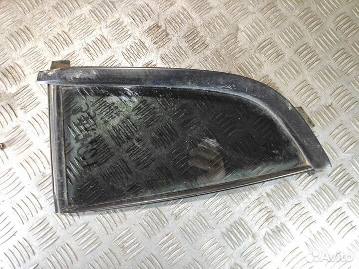 Стекло двери задней левой форточка Mitsubishi L200