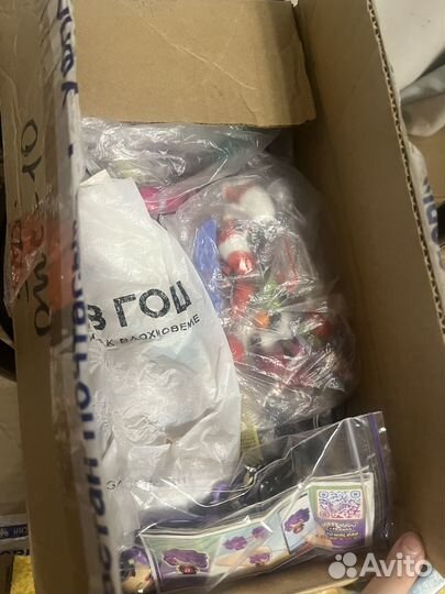 Лот игрушек на доставку