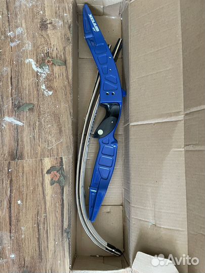 Продаю железный лук, все с собой кроме титивы