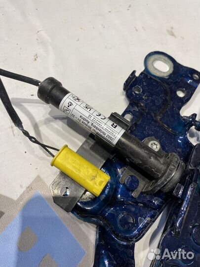 Петля капота Прав. 41007450590 бмв