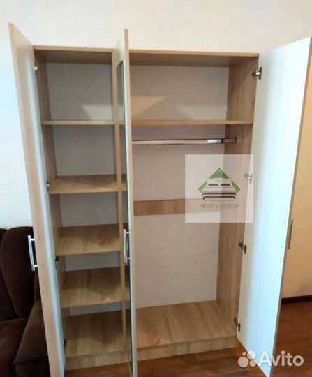 Шкаф распашной