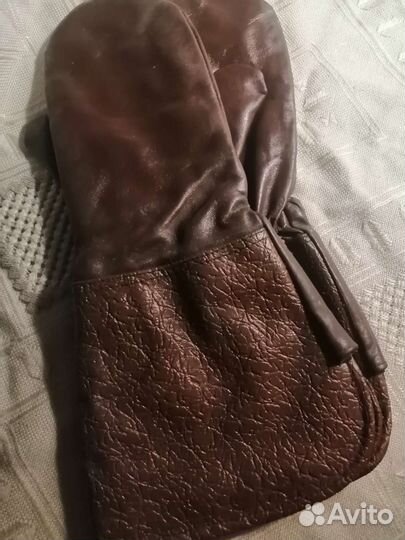 Кожаные руковицы