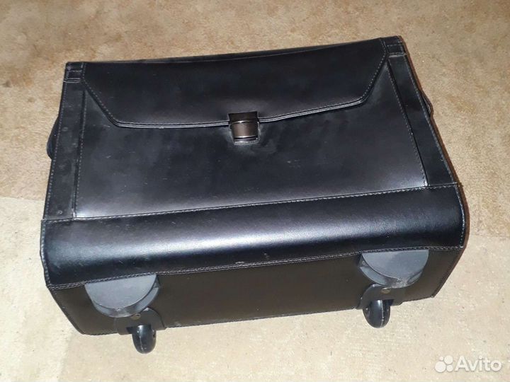 Сумка дорожная на колесах делового человека