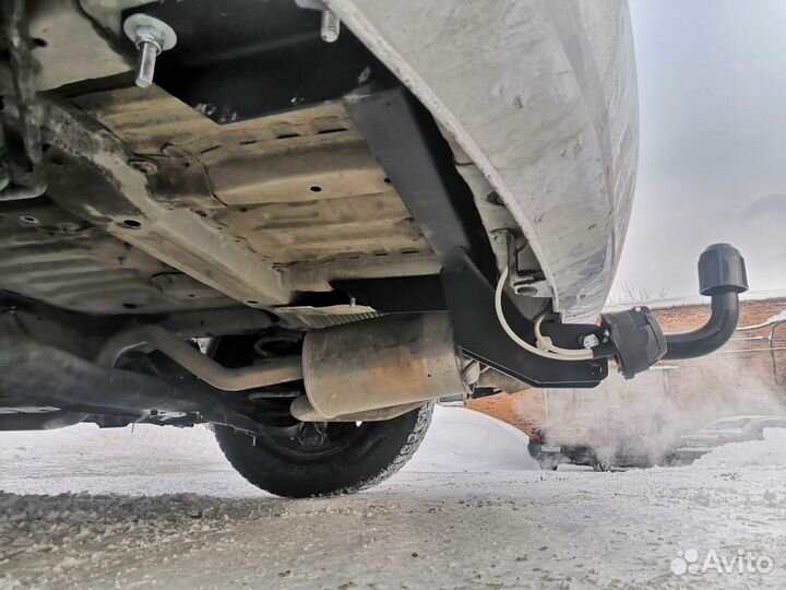 Фаркоп на Хонда Фрид с 08-16г-Спайк с 10-16г