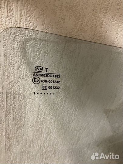 Боковые передние стекла ваз 2114