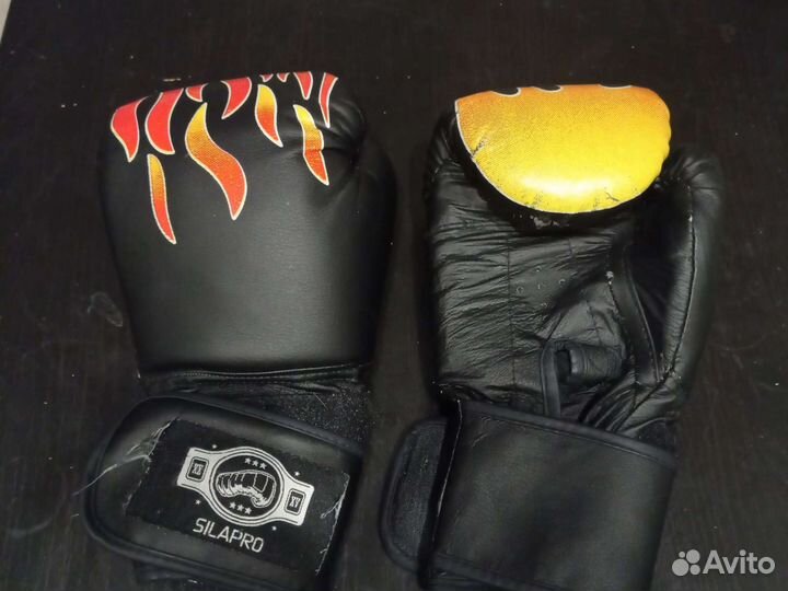 Боксерские перчатки 10 oz детские