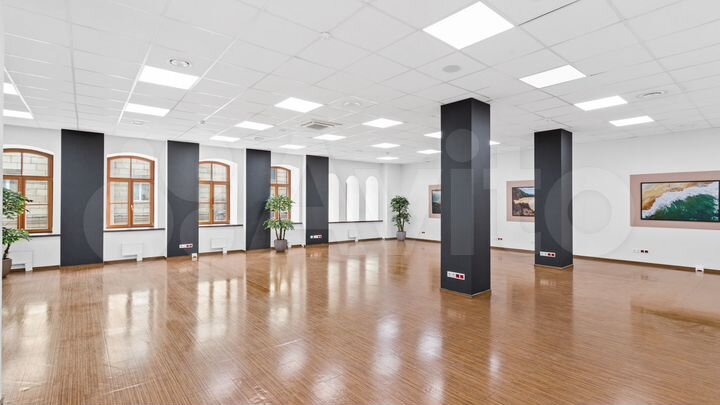 Сдам офисное помещение, 370.5 м²