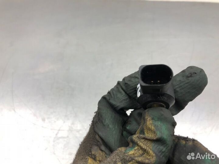 Датчик детонации Volkswagen Jetta 5 седан BLF 2006