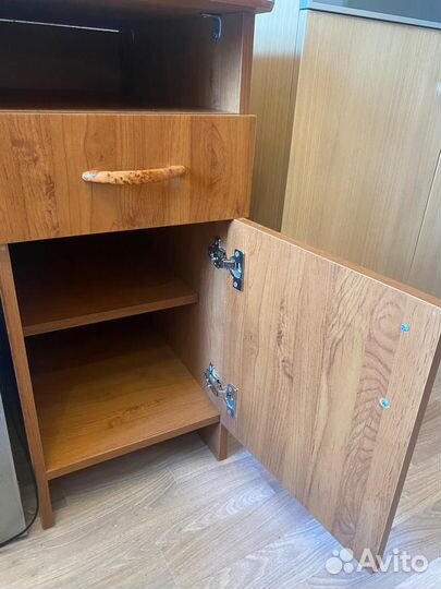 Письменный стол