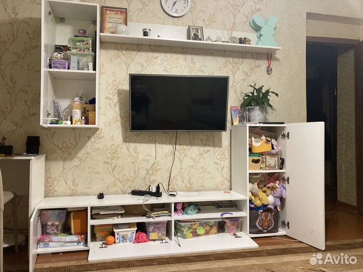 Стенка в гостиную