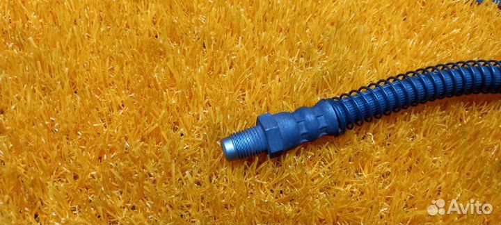 Шланг тормозной задний правый Mercedes-Benz