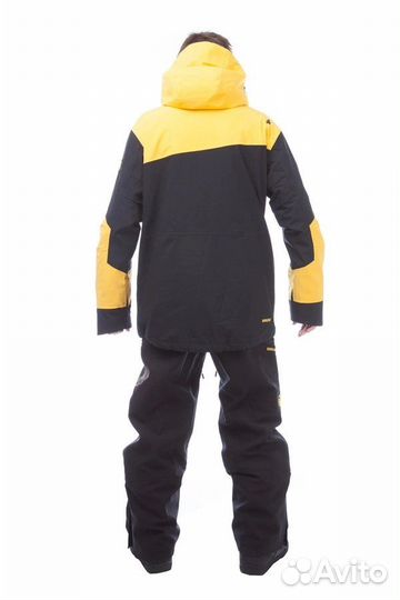 Горнолыжный костюм для сноуборда