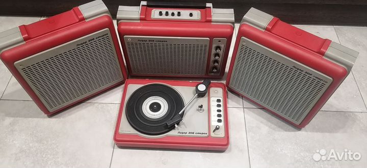 Виниловый проигрыватель лидер206стерео