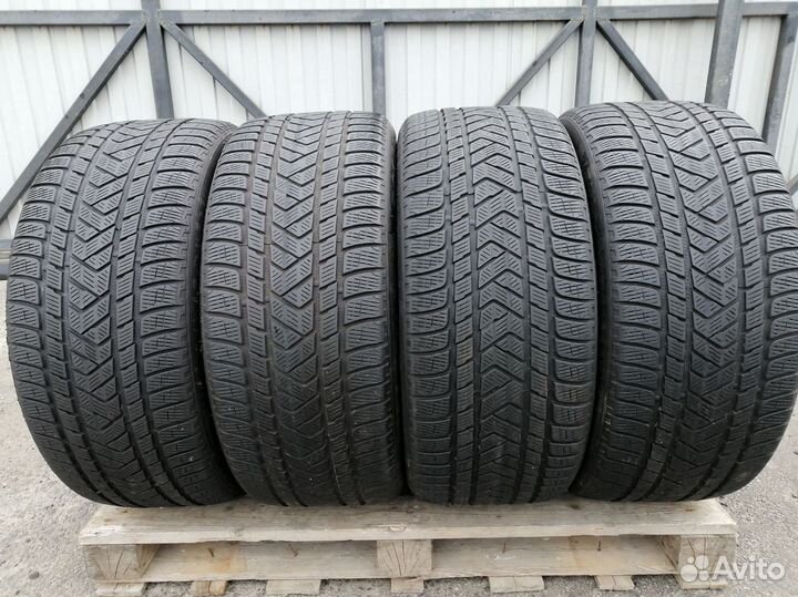 Pirelli Scorpion Winter 285/40 R21 106E