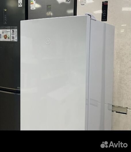 Холодильник hi hcdn018857DW новый