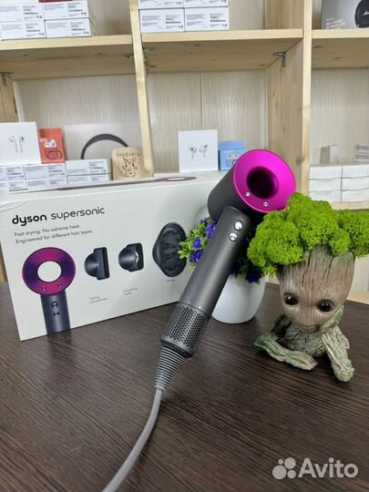 Фен Dyson supersonic