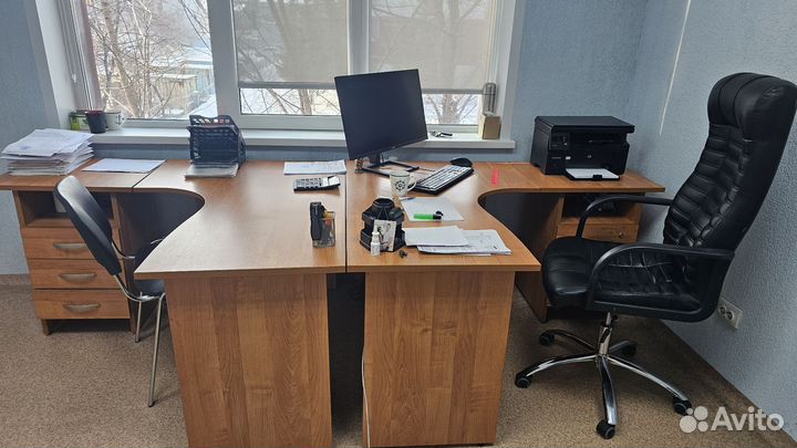 Офисная мебель комплект 2 стола