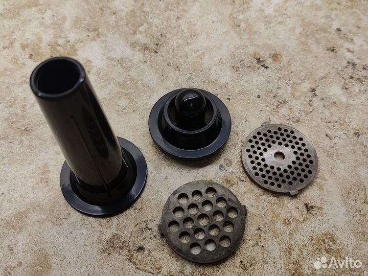 Продам мясорубку эл.на запчасти