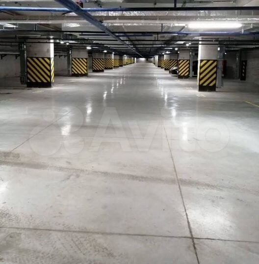 Машиноместо, 14 м²