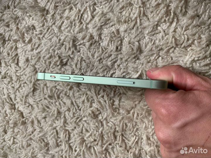 Телефон iPhone 12 mini