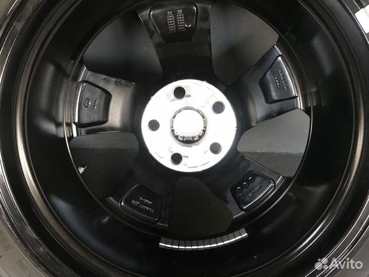 R18 Bridgestone Alenza H/L 33 225/60, PCD 5x114.3 DIA 63.4