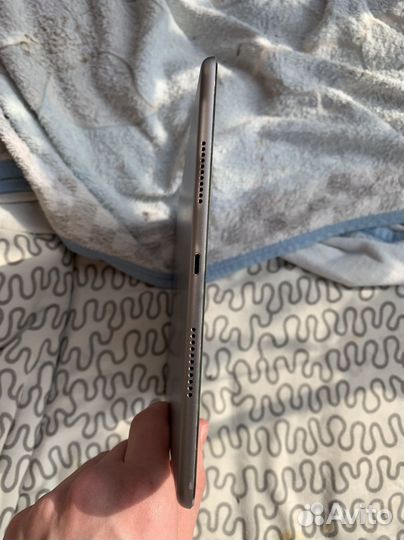 iPad pro 10,5 LTE + pencil 1 gen