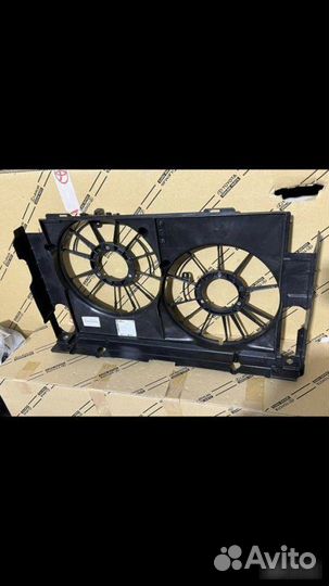 Диффузор радиатора Toyota Rav4