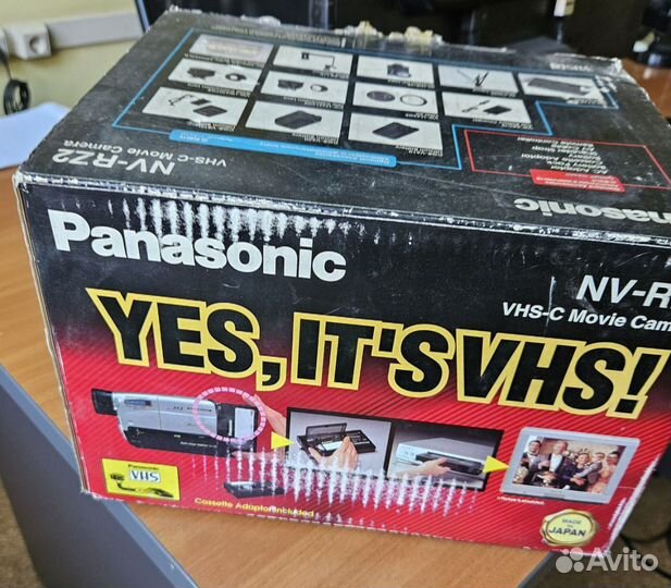 Видеокамера кассетная Panasonic NV-RZ2