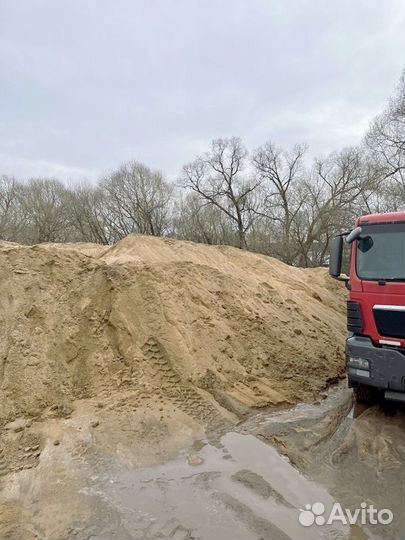 Песок строительный в наличии с доставкой