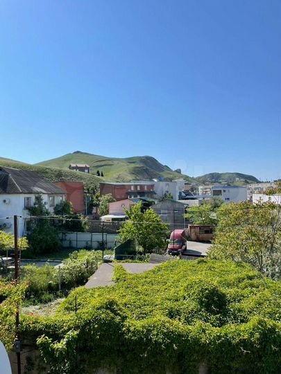 Комната 24 м² в 4-к., 2/2 эт.