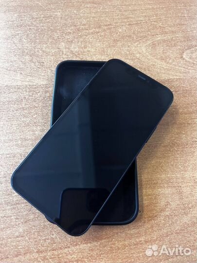 iPhone 12, 64 ГБ