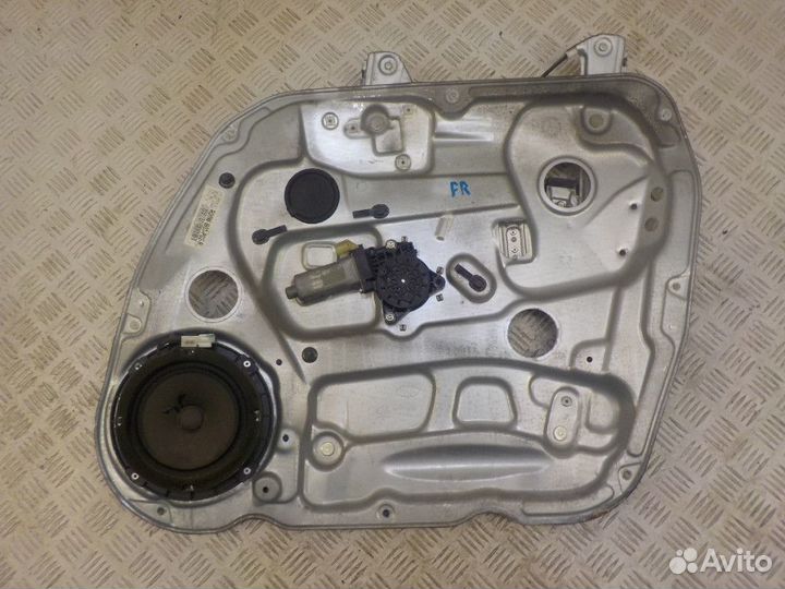 Стеклоподъемник электрический передний правый Kia