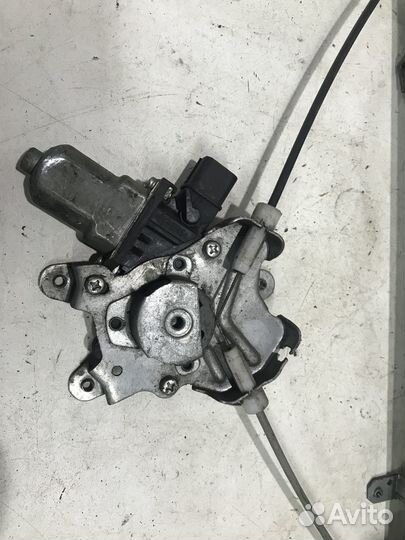 Стеклоподъемник задний правый Mitsubishi Lancer 9