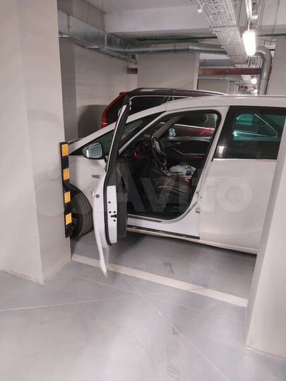 Машиноместо, 14 м²