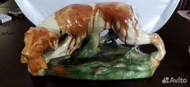 Статуэтка собака