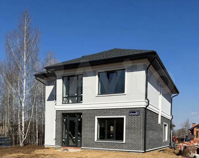 Дом 160 м² на участке 9,5 сот.