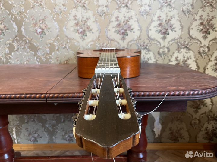 Классическая гитара cremona