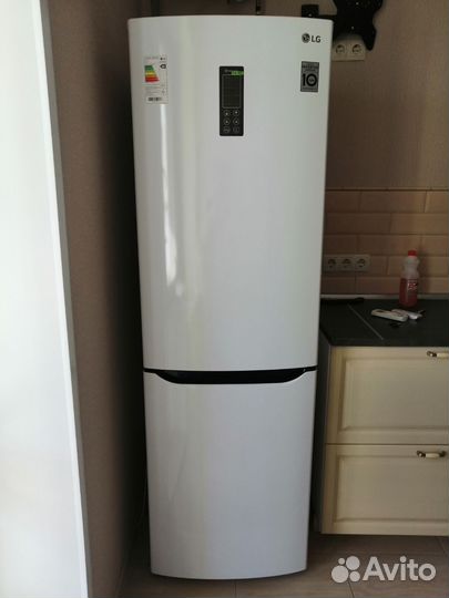 Холодильник новый