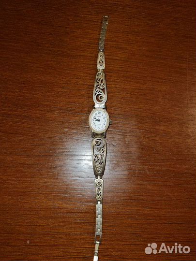 Часы чайка женские