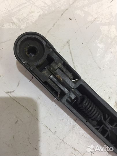 Поводок стеклоочистителя задний (SsangYong Actyon)