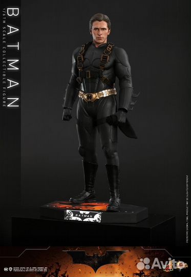Hot toys MMS595 Batman Begins